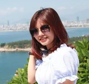 Chị Vân Anh